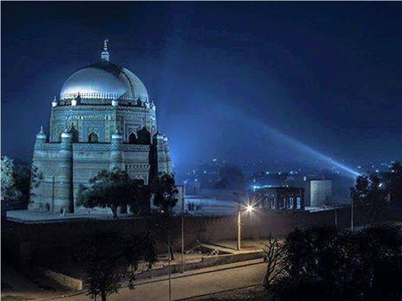 Shah Rukn-e-Alam Tomb