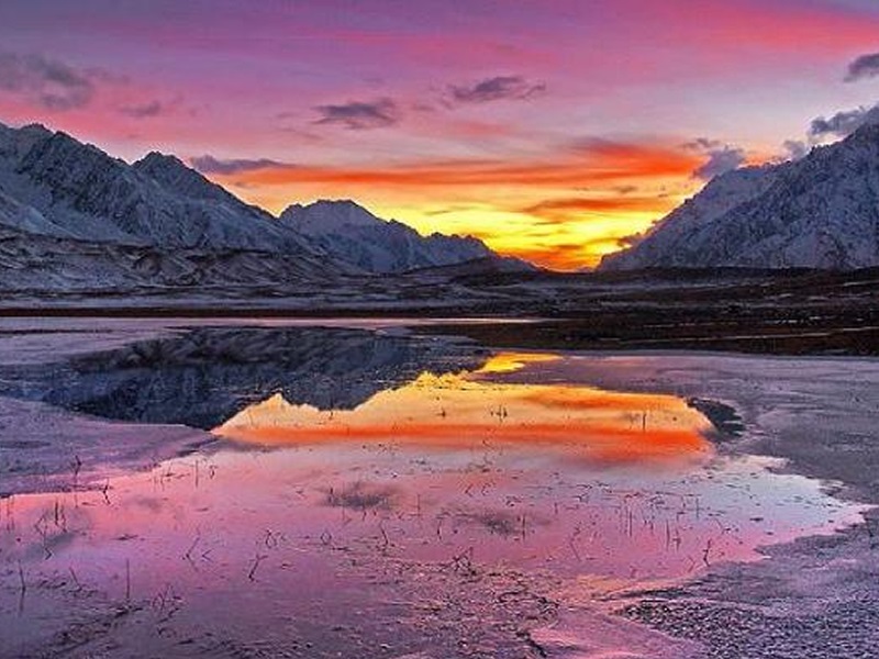 Shandur Lake