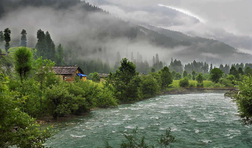 23 Incredible Images Of Pakistan You Would Mistake For Switzerland