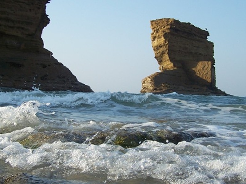 Clifton-Beach-karachi-800x600.png