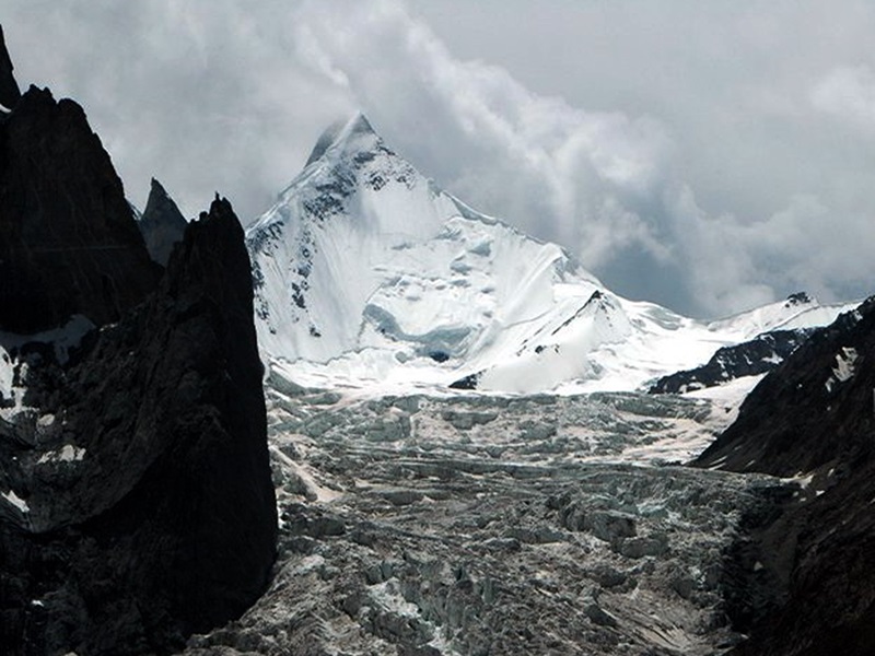 Drifika-Peak-Hunza-Gilgit-Baltistan-800x600.png