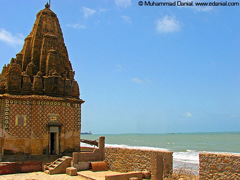 Manora-Island-Karachi-b-800x600.png