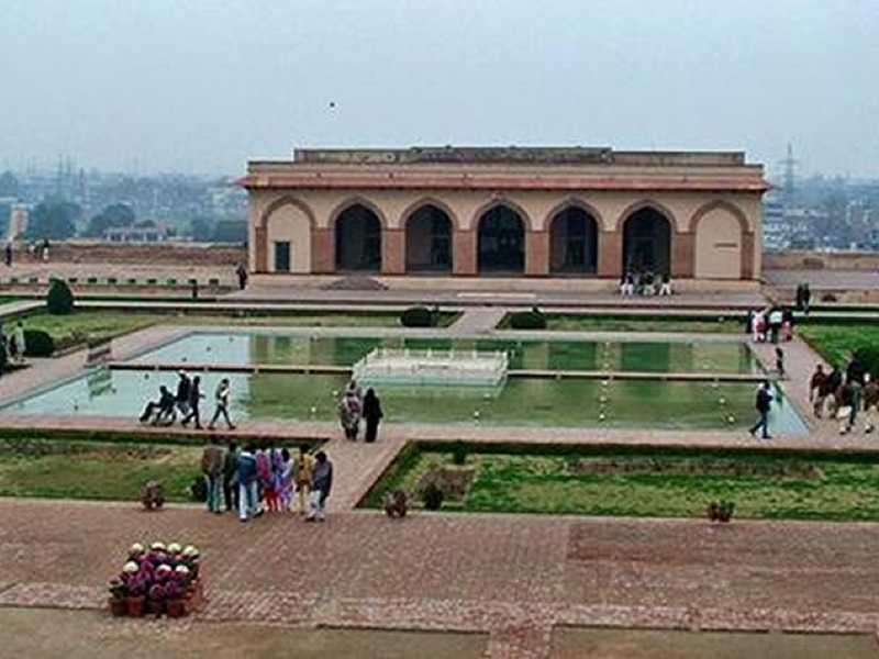 Shalimar-Gardens-Lahore-Punjab-c-800x600.png